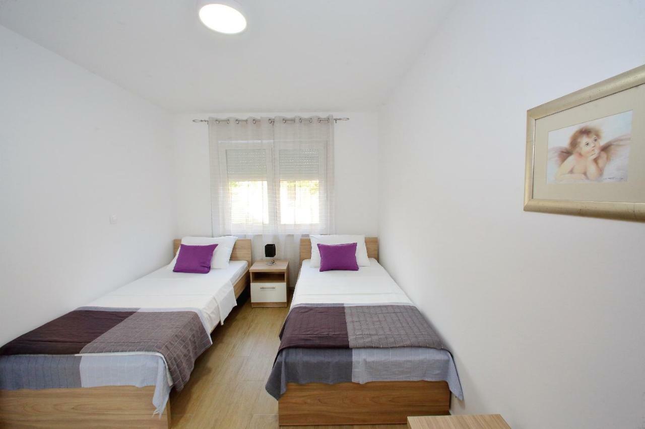 Luxury Apartments Sikiric_2 With Fantastic View On The Sea Bibinje Exteriör bild