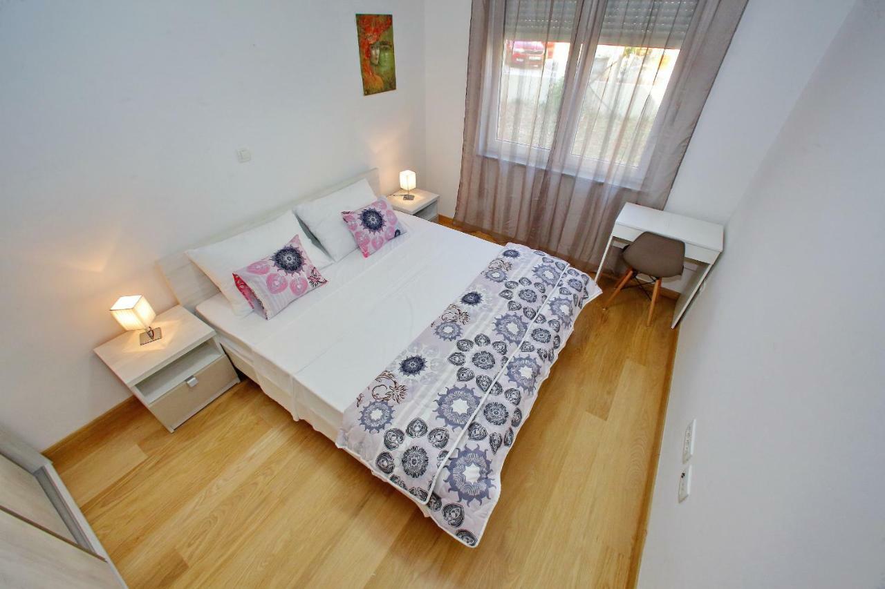 Luxury Apartments Sikiric_2 With Fantastic View On The Sea Bibinje Exteriör bild
